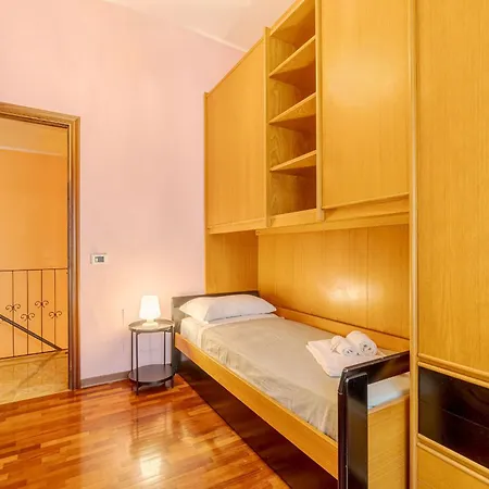 Colle Degli Ometti Vintage Chic Flat *